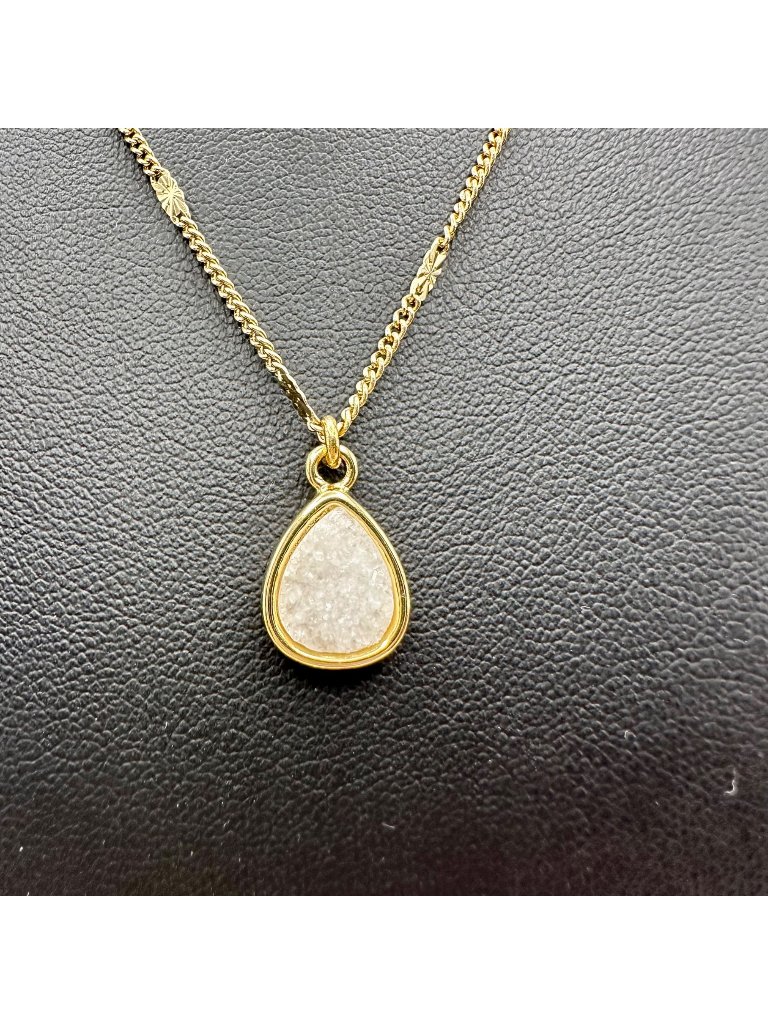 Luna Norte Gold Tone Teardrop Pendant Necklace Dainty Chain Druzy Style Elegant